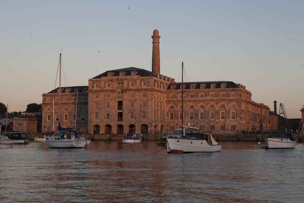 Mayflower Apartments, Royal William Yard Плимът Екстериор снимка